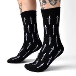 NWT Dagger socks